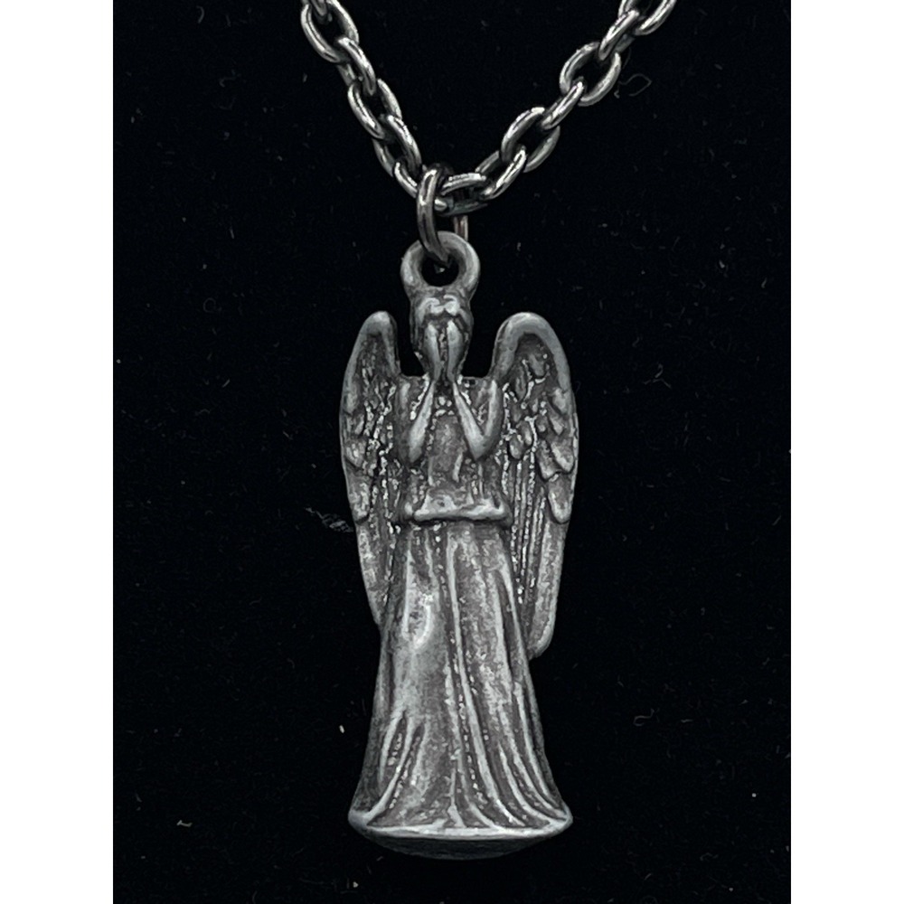 NEW BBC TV DOCTOR‎ DR. WHO GREY WEEPING ANGEL ANGELIC 1" PENDANT NECKLACE 19" L